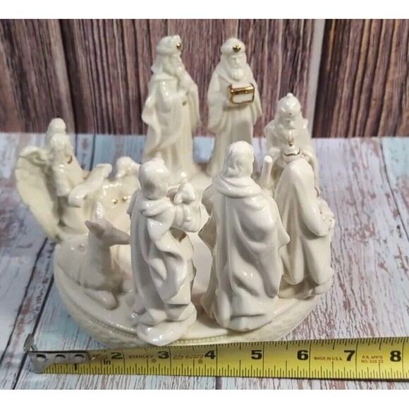 Holiday Home Accents Jade Porcelain Nativity Large Candle Candleholder - Picture 12 of 15